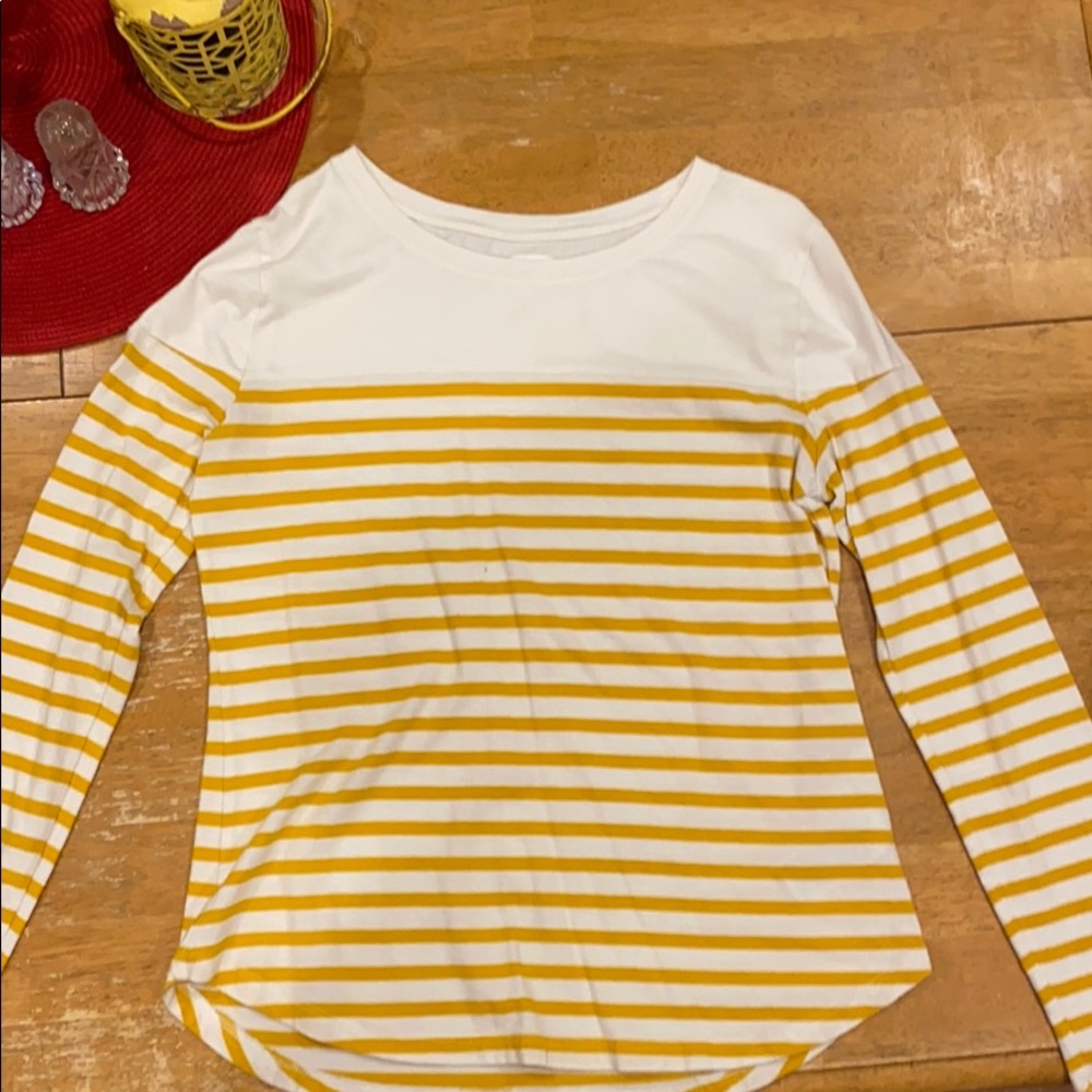 Long Sleeve Old Navy top